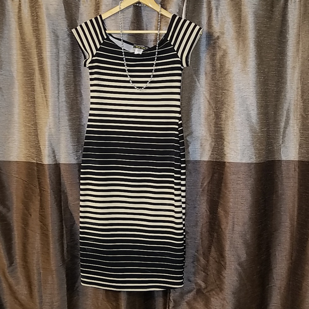 Super cute black and nude dress